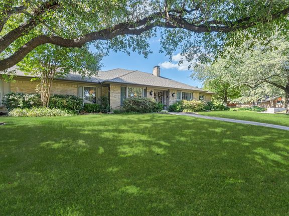 4th image of 14837 Knollview Dr