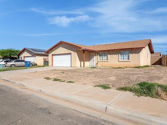 3rd image of 4732 W 17th Ln