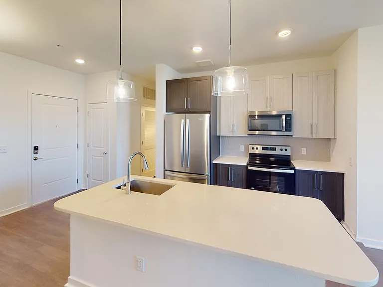 Essex Luxe Apartments — Photo 83