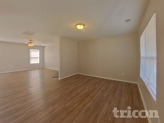 4th image of 9108 Old Ash Ct