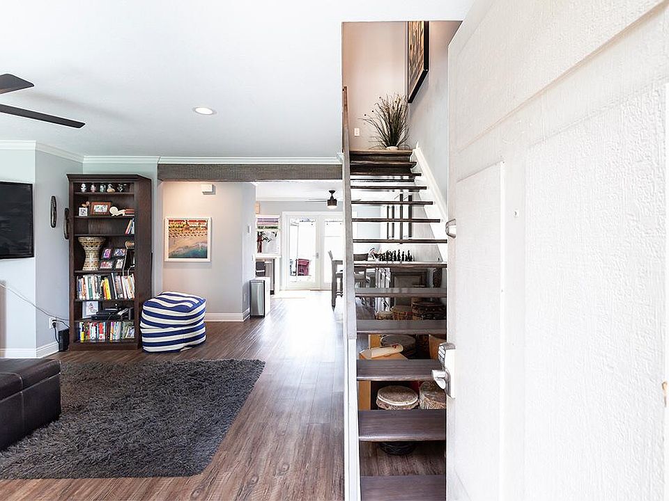 1st image of 531 W Alton Ave #23E