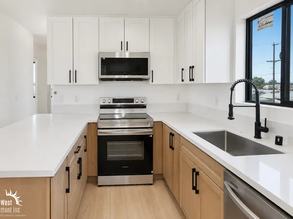 3075 Hawthorn St, San Diego, CA