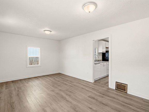 5th image of 3924 N Madison St