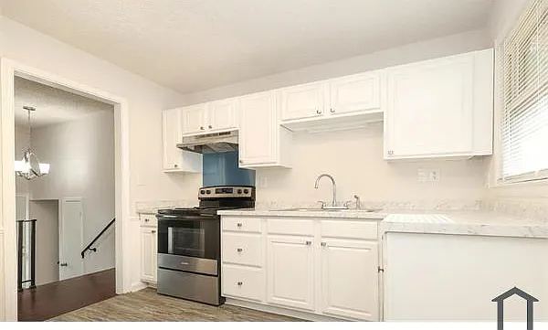 5001 Springview Rd — Photo 1