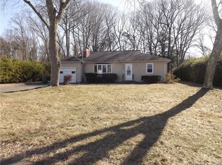 66 Stuart Dr, Southington, CT 06489