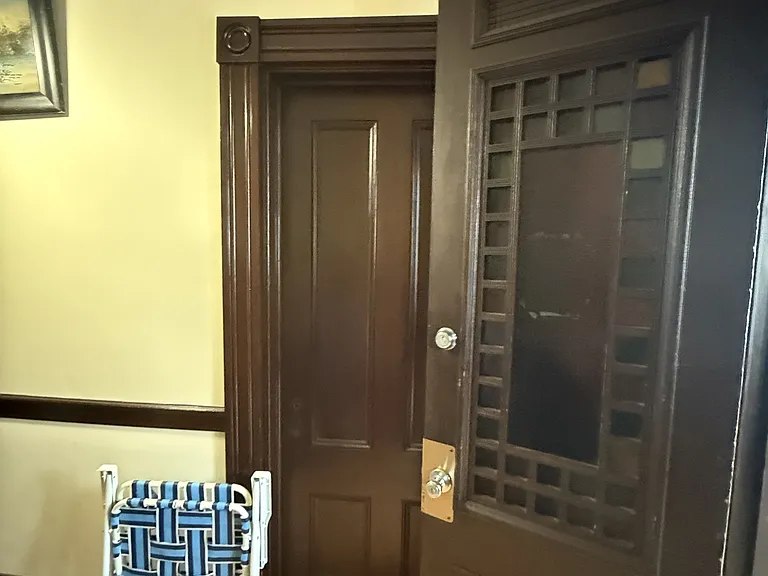 215 Lexington St #3 — Photo 14