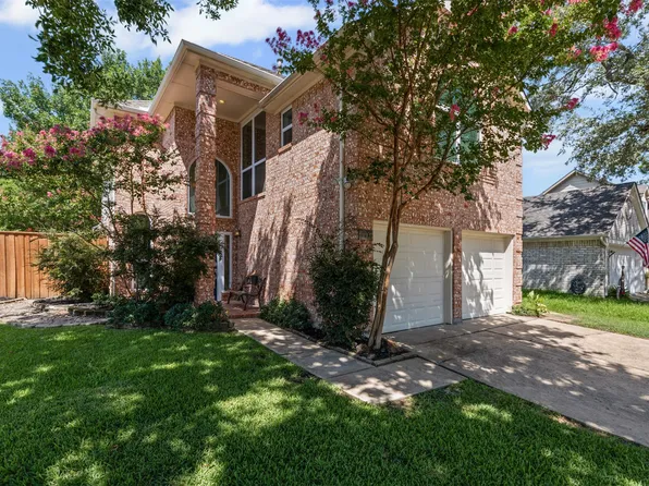 3801 Seminole Pl, Carrollton, TX 75007