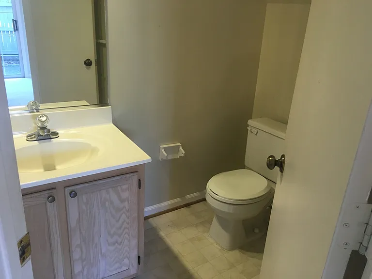 4689 Shallowford Cir — Photo 7