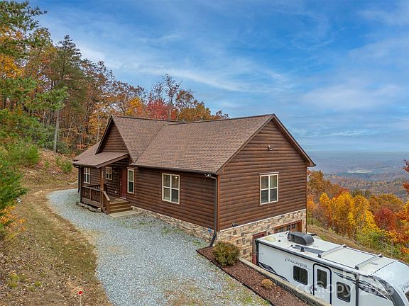 4th image of 311 Mountain Lookout Dr