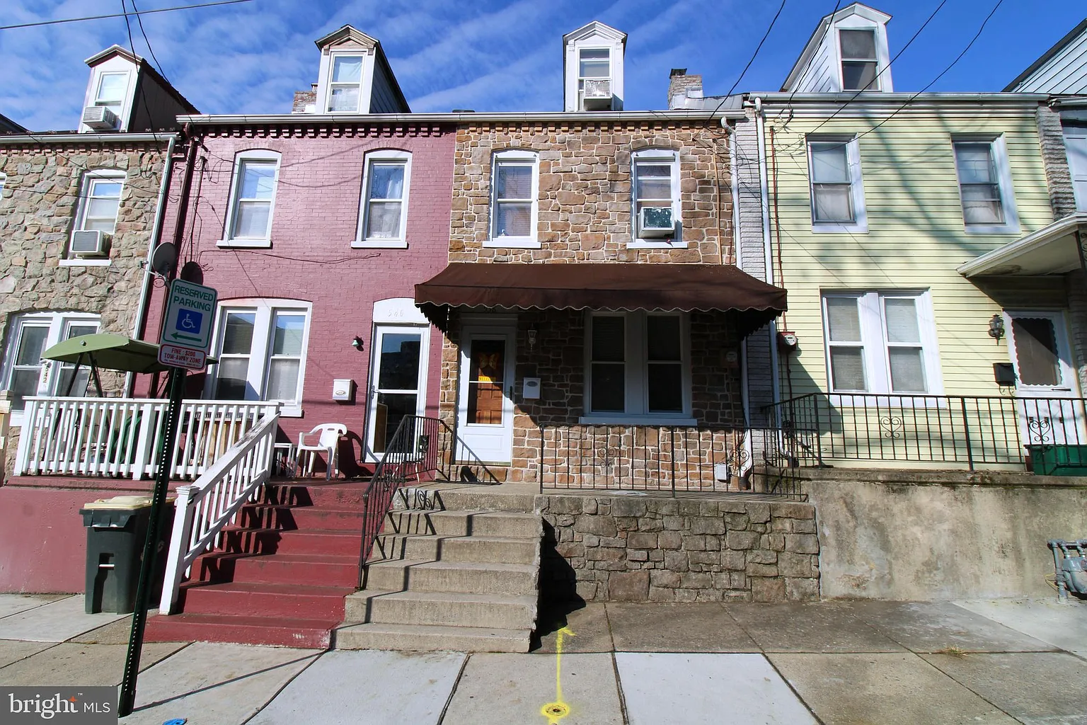 538 Dauphin St photo 1