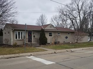 401 N Harmony St, Medina, OH 44256
