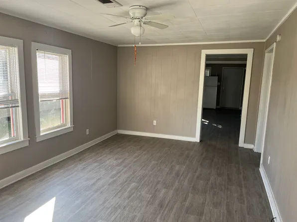 3435 Martin St #A, Orange, TX 77630