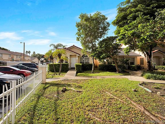 4th image of 11090 SW 153rd Ct #11090