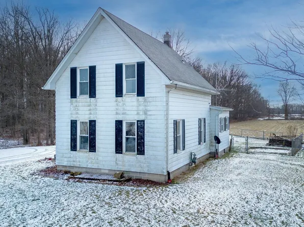 10135 Lindsey Rd, Casco, MI 48064