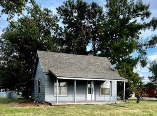 101 N 4th St, Noble, OK 73068