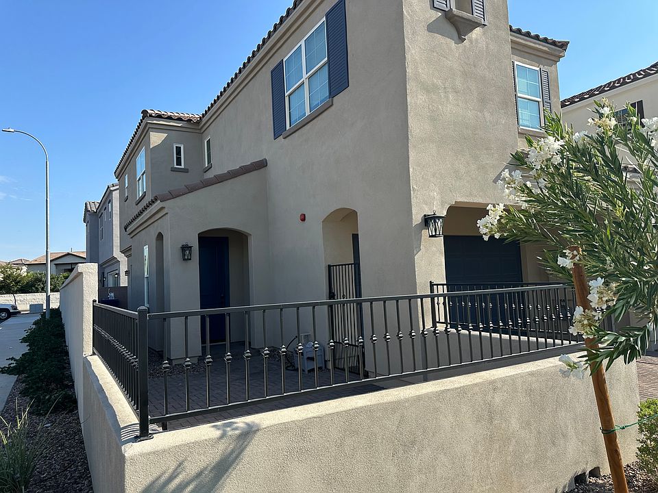 1st image of 202 E Markwood Dr