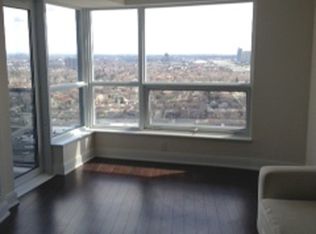 135 Village Green Sq, Toronto, ON M1S 0G4