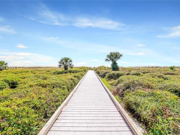 23 S Forest Bch #208, Hilton Head Island, SC 29928