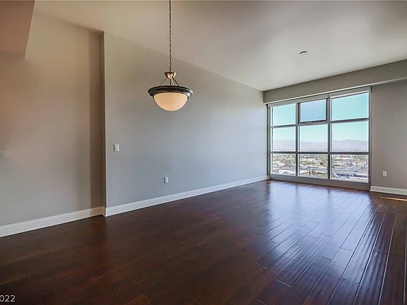 3rd image of 150 N Las Vegas Blvd #1716