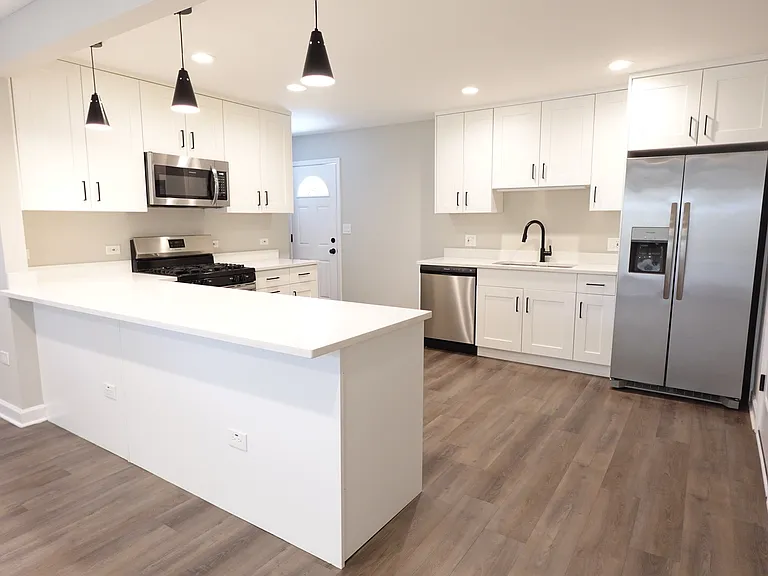 111 W Green Meadows Blvd — Photo 9