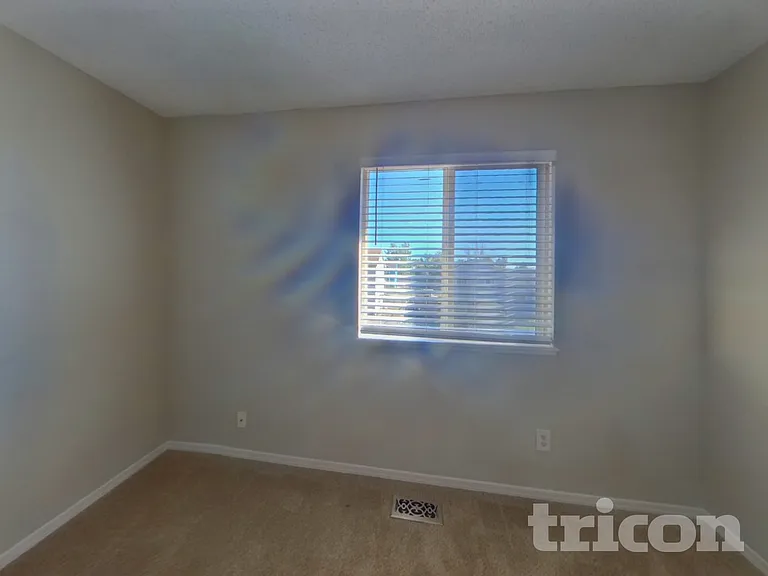 862 Marshall Dr — Photo 12