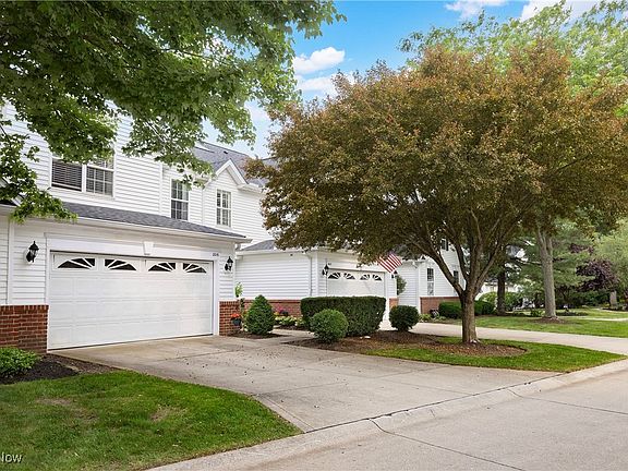 3rd image of 2016 E Reserve Cir