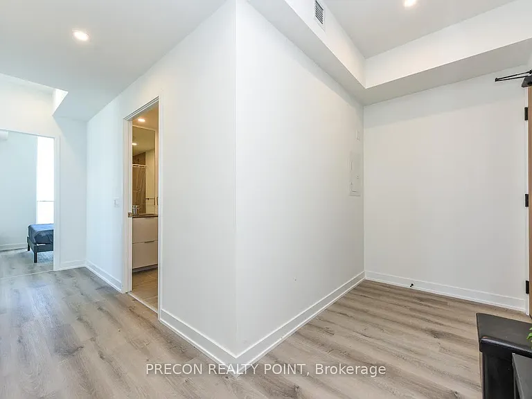 1 Fairview Rd E #3004 — Photo 18