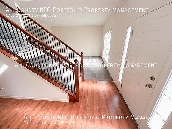 4th image of 2919 Woodstone Dr