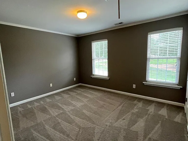 321 Woodson Dr — Photo 22