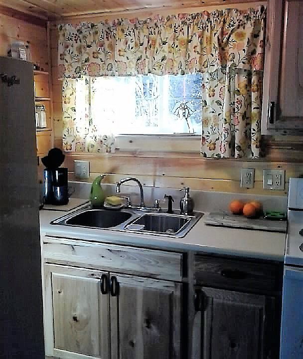 1st image of 56 Chateau Ln