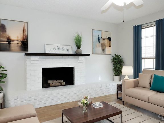 2nd image of 1317 El Sereno Pl