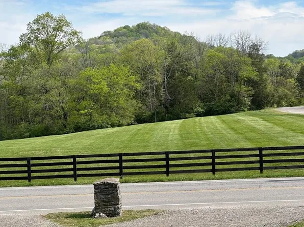 6414 Peytonsville Arno Rd, College Grove, TN 37046