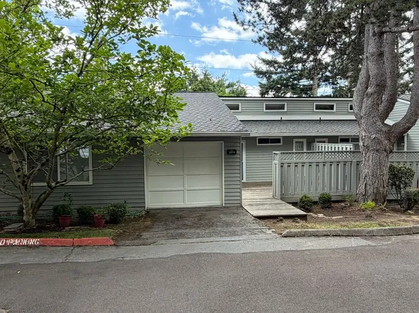 3894 Botticelli St, Lake Oswego, OR 97035