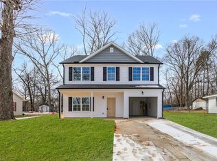 3625 Calvert St, Greensboro, NC 27405