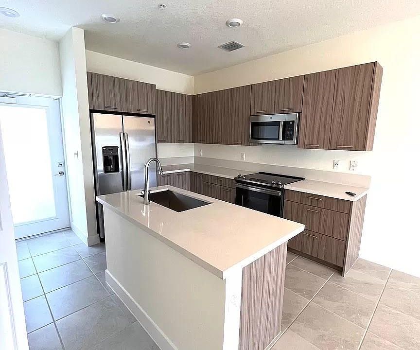 1st image of 8201 NW 41st St #3033