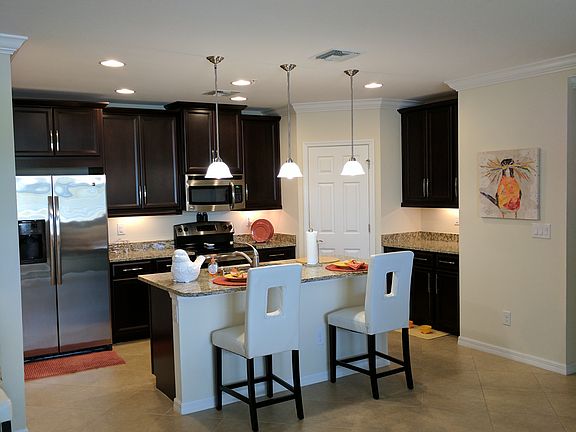5th image of 23601 Alamanda Dr Unit 102