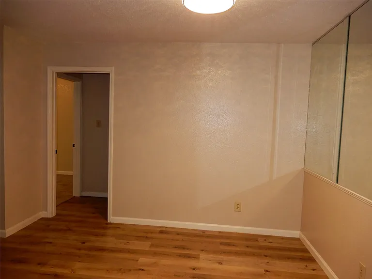 9797 Leawood Blvd #902 — Photo 6