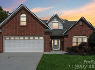 2005 Pinefield Ct, Gastonia, NC 28056