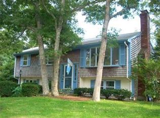 25 Collins Ave, Centerville, MA 02632