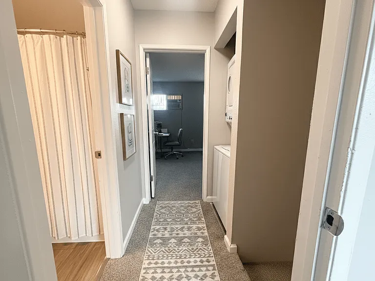 Serena Vista Apartment Homes — Photo 20