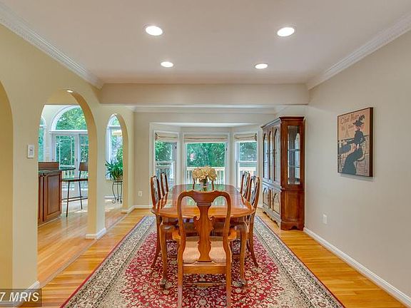 5th image of 5807 Sunderland Ct