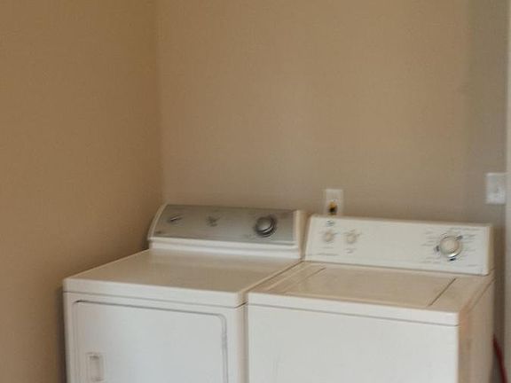 washer and dryer provided