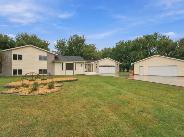 27091 Mariah Pl, Harrisburg, SD 57032