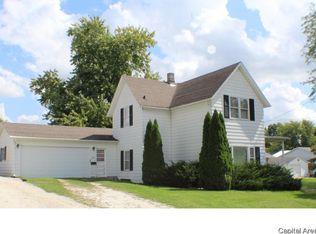 220 S State St, East Galesburg, IL 61430