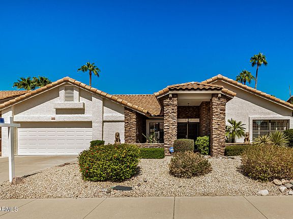 2nd image of 9764 E DREYFUS Avenue