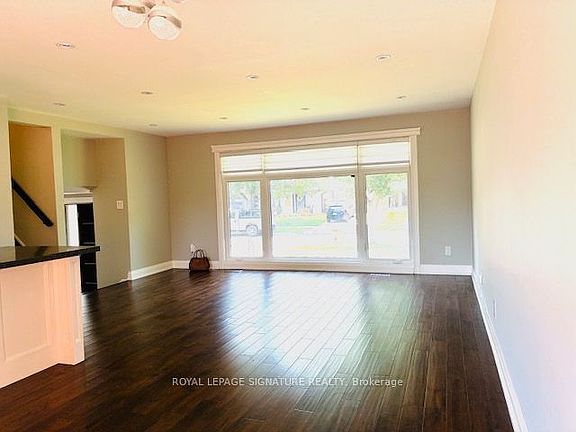 3rd image of 625 Braemore Rd