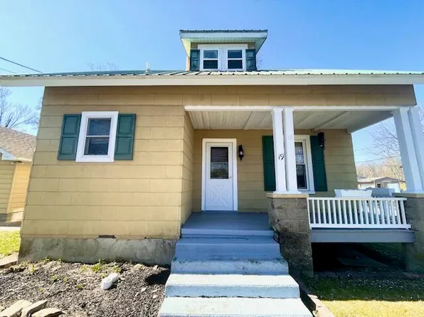 19 Park St, East Stroudsburg, PA 18301