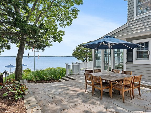 5th image of 1497 Peconic Bay Blvd