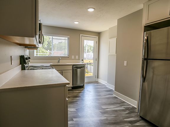 5th image of 5507 NW Radial Hwy APT 2