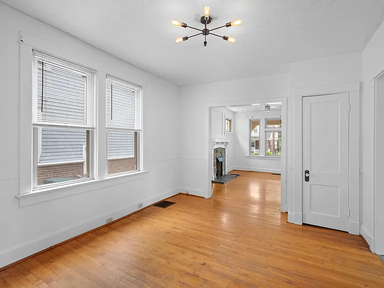 2890 Romana Pl #1 — Photo 12
